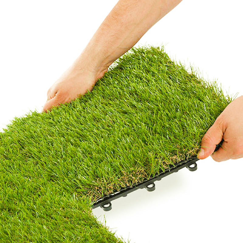 庭用の現実的な連動人工芝デッキタイル